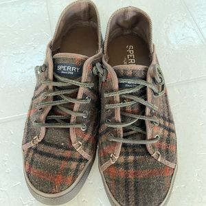 Sperry Plaid Perfect for Fall Shoes Size 7.5